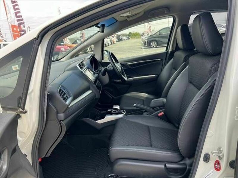 FIT HYBRID