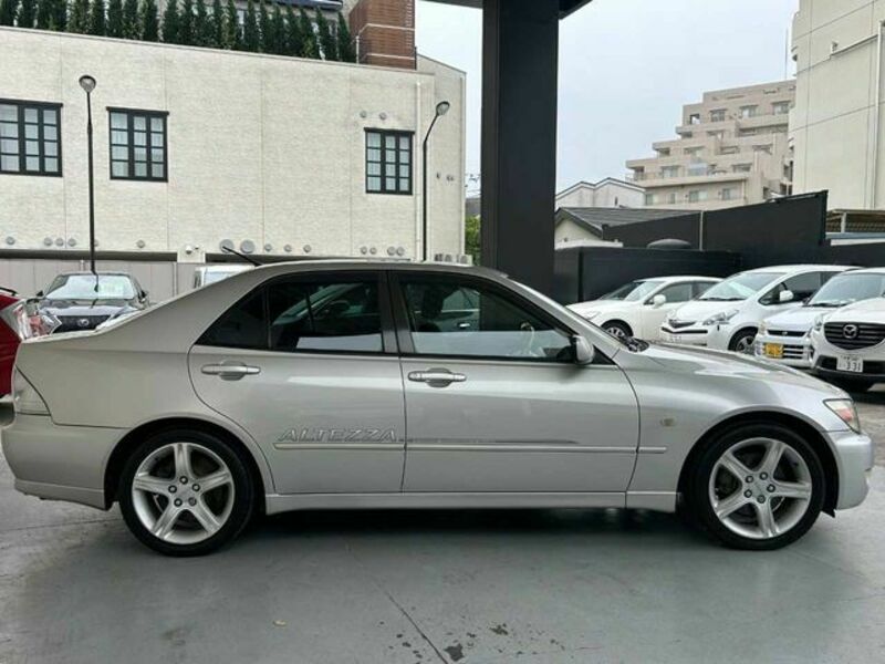 ALTEZZA