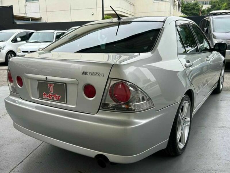 ALTEZZA