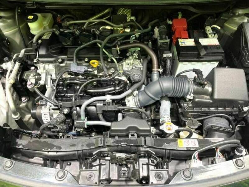 YARIS CROSS-17
