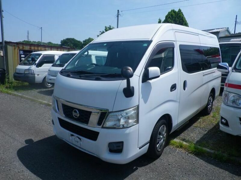 NV350 CARAVAN-0