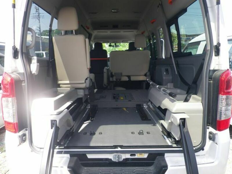 NV350 CARAVAN