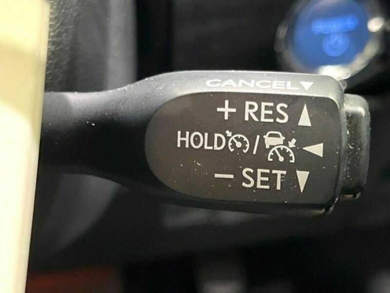 PRIUS-6