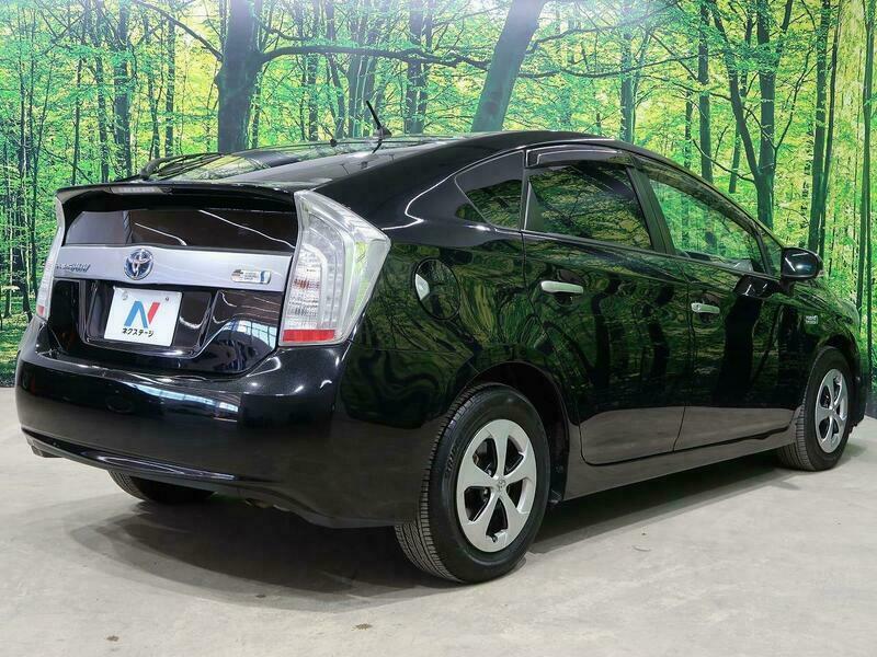 PRIUS PHV