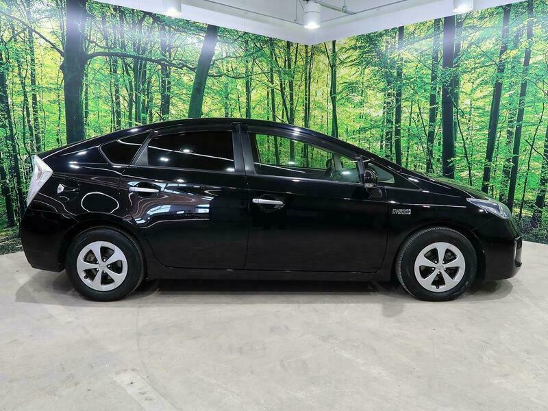 PRIUS PHV