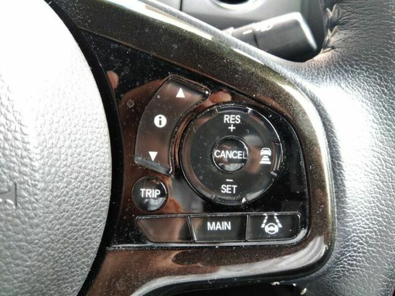 N BOX CUSTOM-12