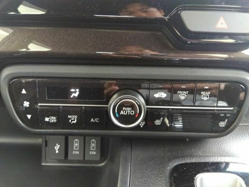 N BOX CUSTOM-14