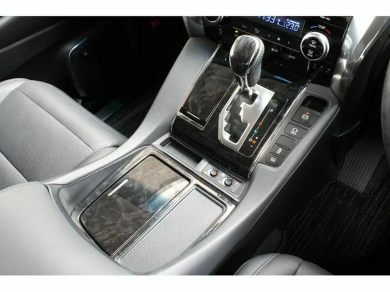ALPHARD-12