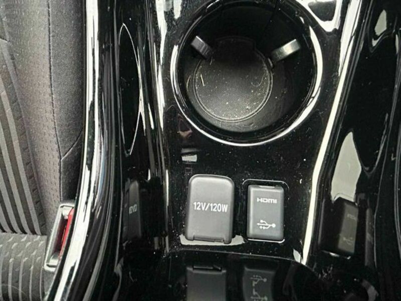 PRIUS-8