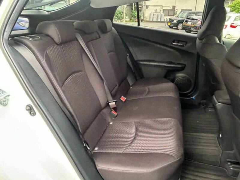 PRIUS-15