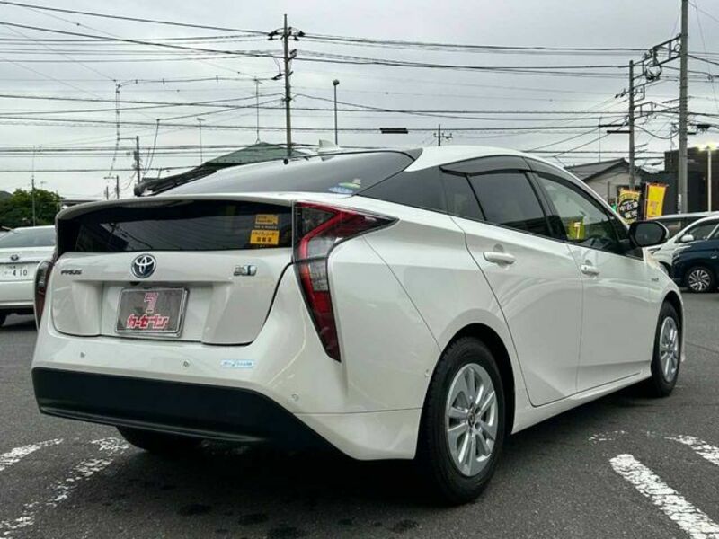 PRIUS-21