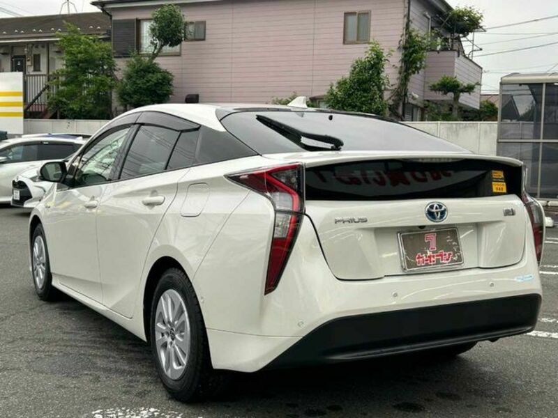 PRIUS-23