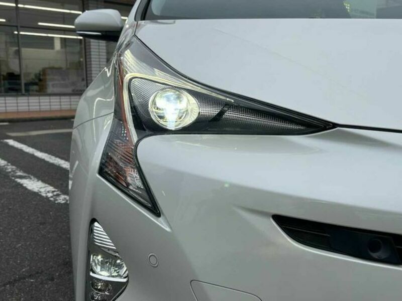PRIUS-25
