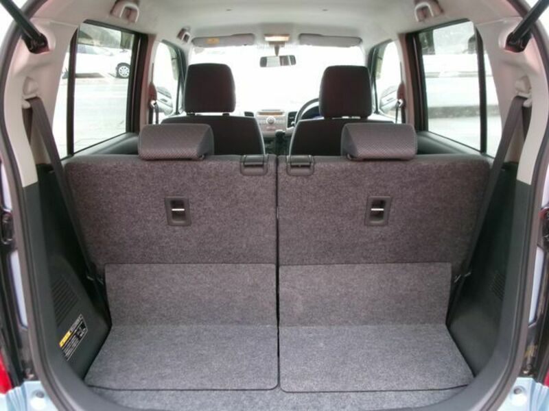 WAGON R-8