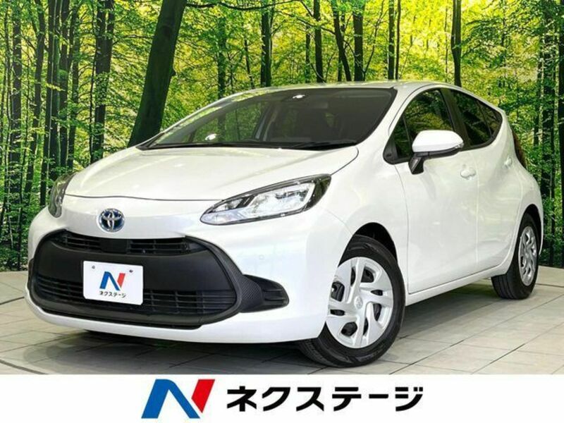 TOYOTA　AQUA