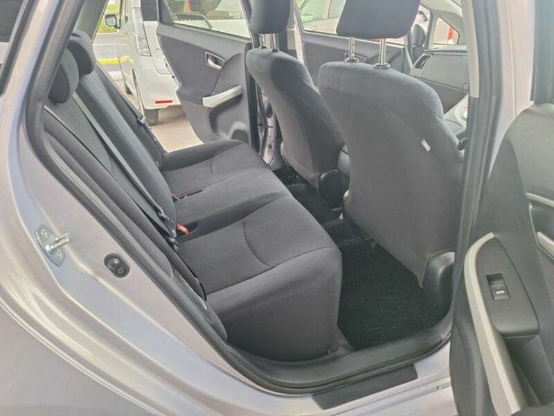 PRIUS-9