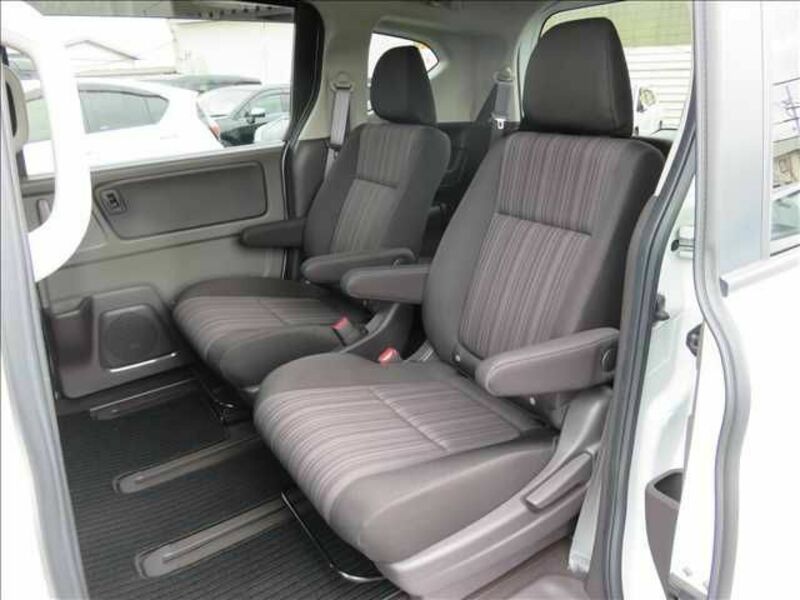 FREED HYBRID-17