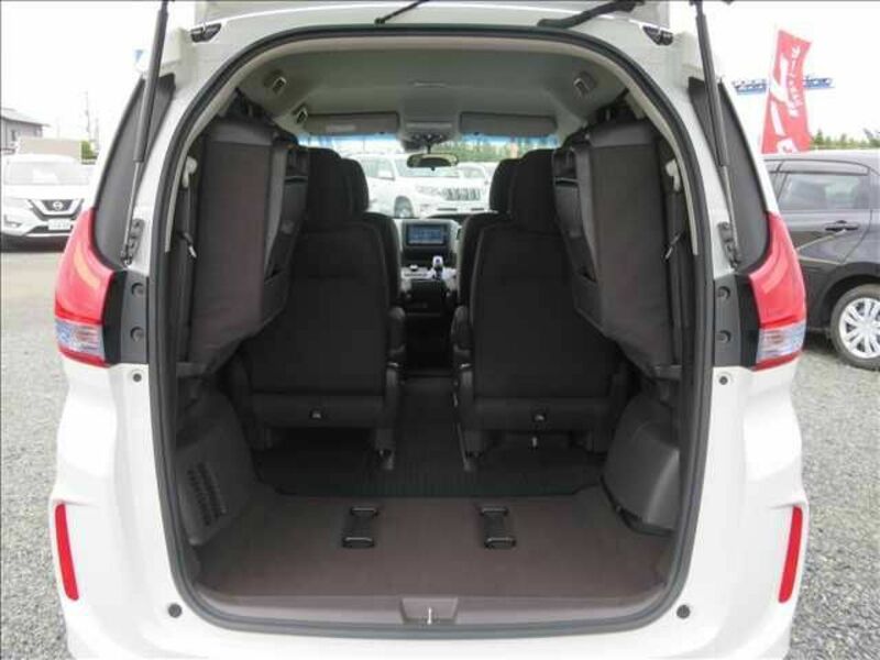FREED HYBRID-18