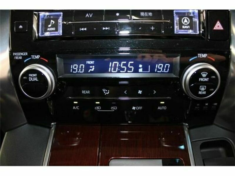 VELLFIRE-3