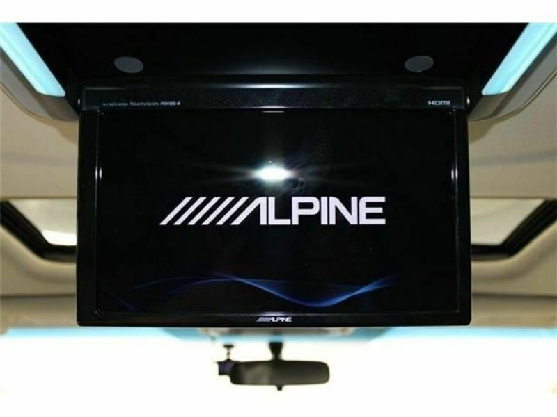 VELLFIRE-4