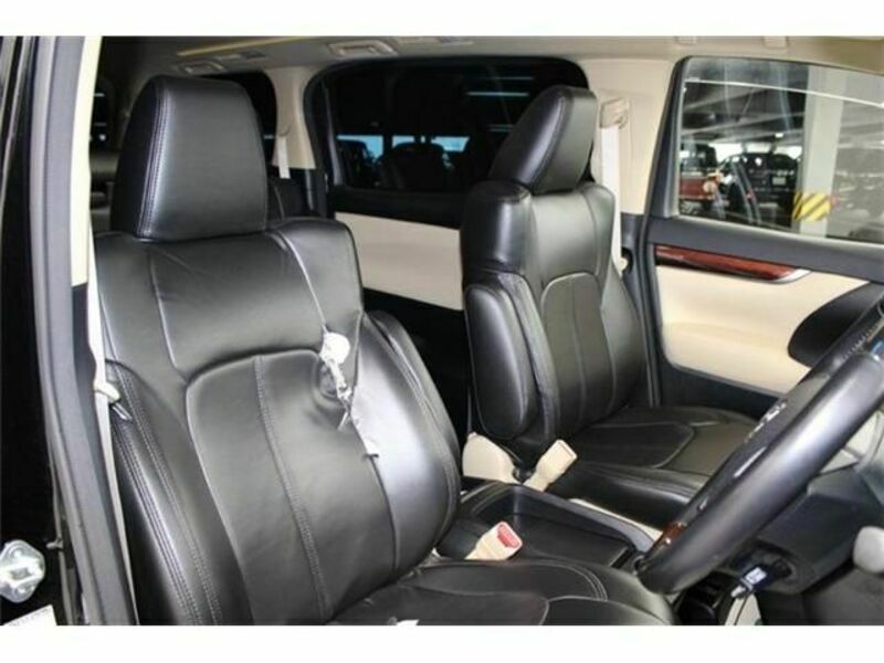 VELLFIRE-12