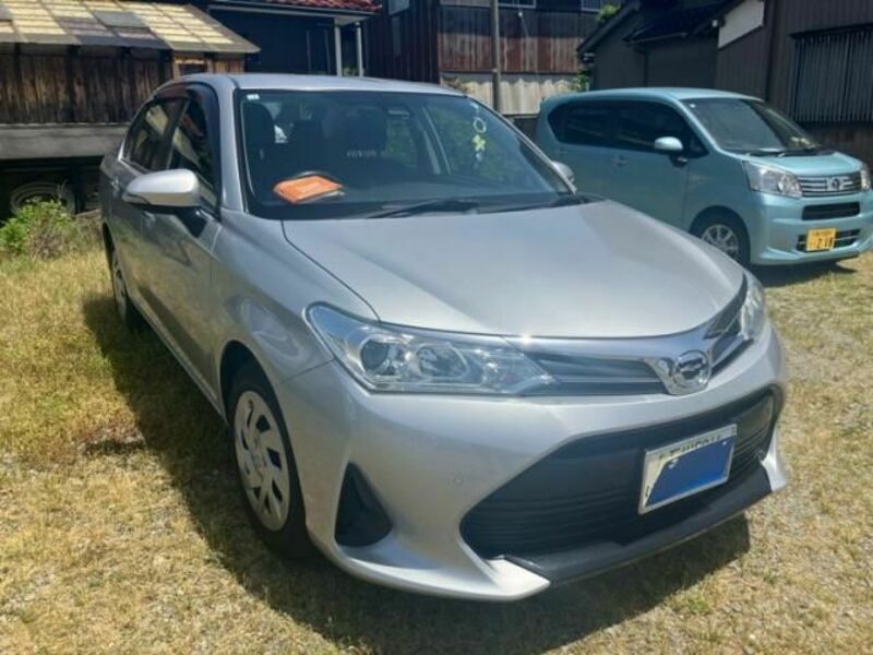 COROLLA AXIO