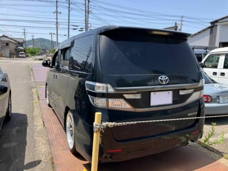 VELLFIRE