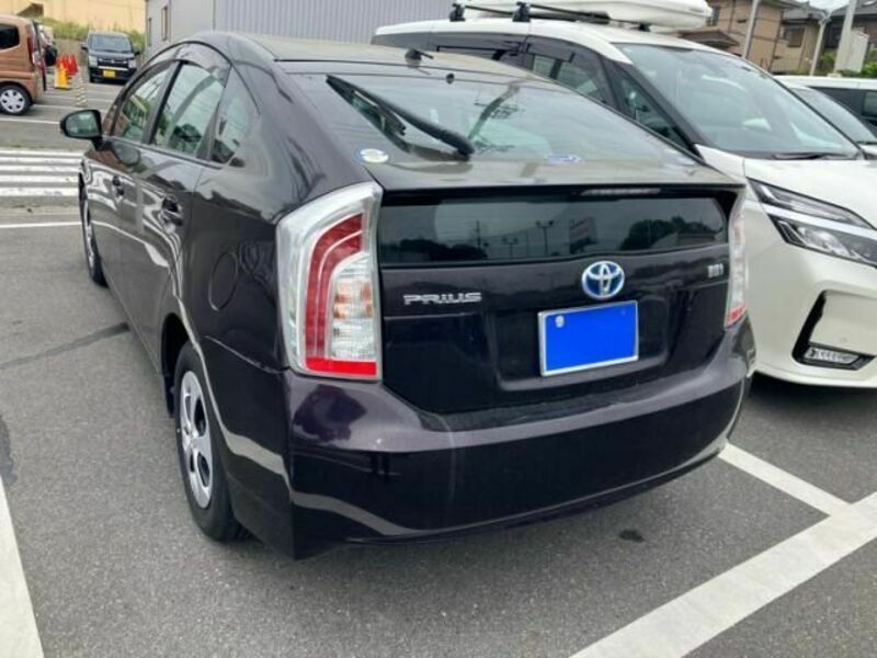 PRIUS-3