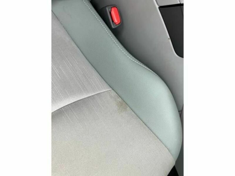 PRIUS-12