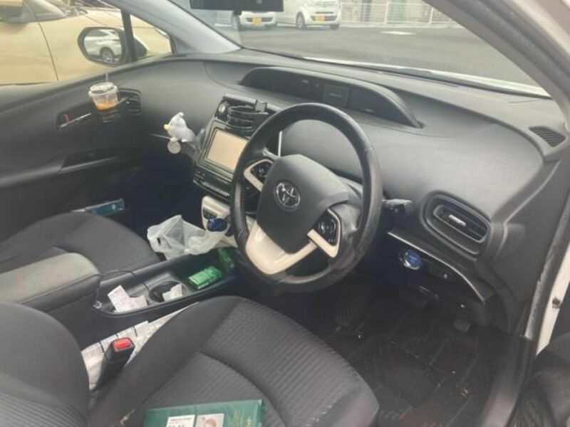 PRIUS-9