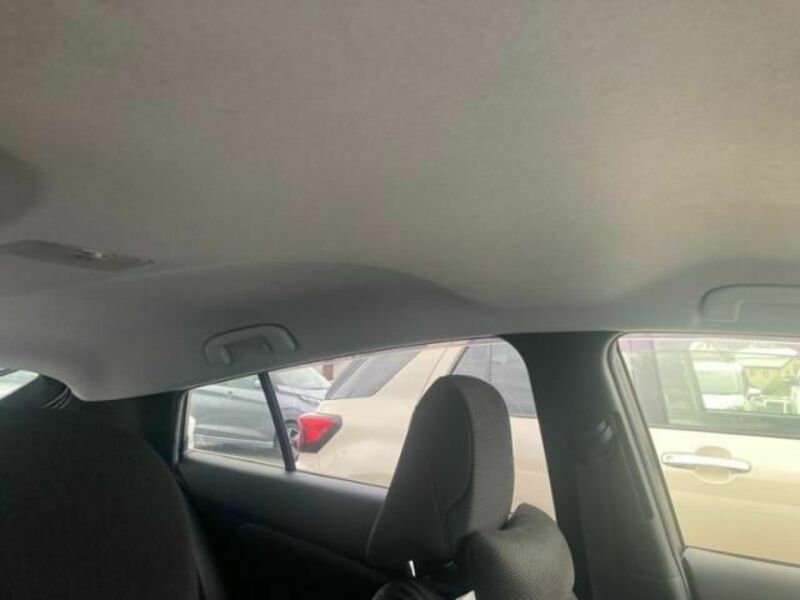 PRIUS-11