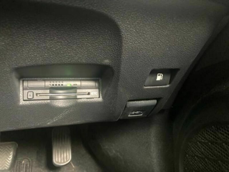 PRIUS-23
