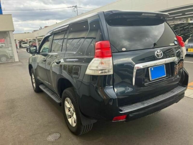 LAND CRUISER PRADO-5