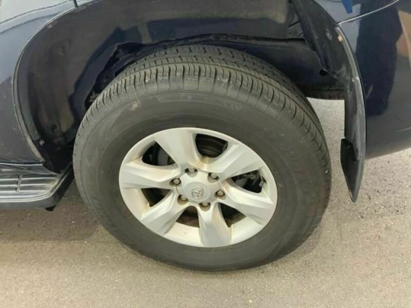 LAND CRUISER PRADO-9