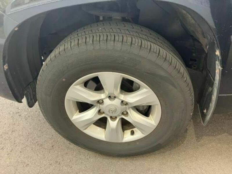 LAND CRUISER PRADO-10