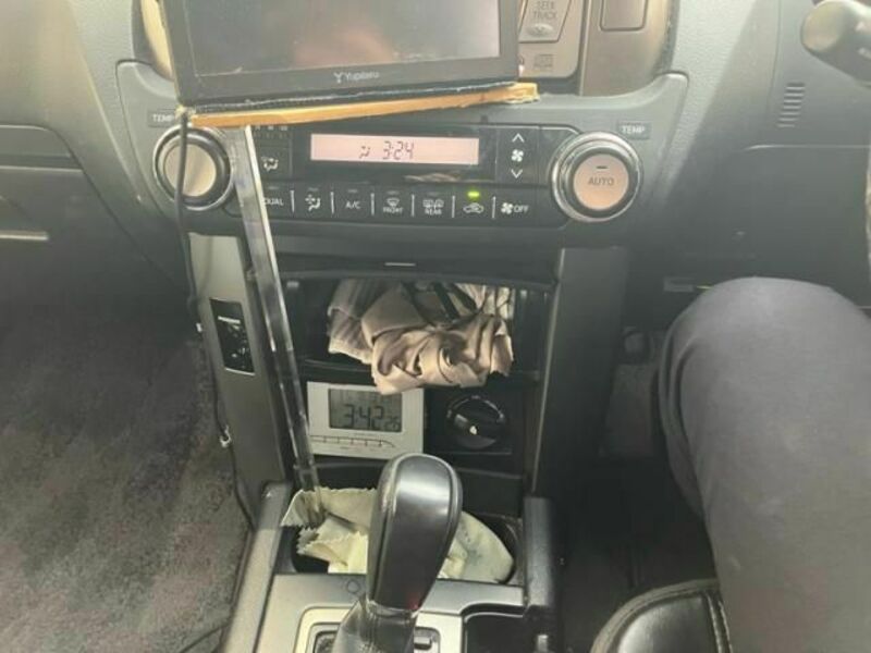LAND CRUISER PRADO-22