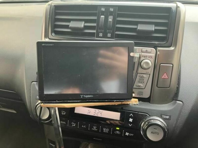 LAND CRUISER PRADO-23