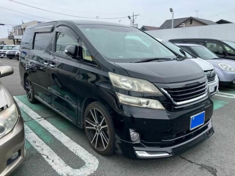 TOYOTA VELLFIRE