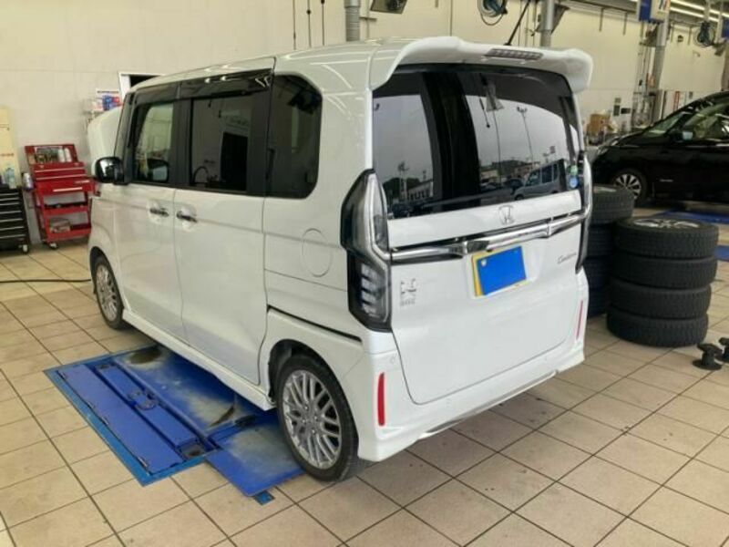 N BOX CUSTOM-5