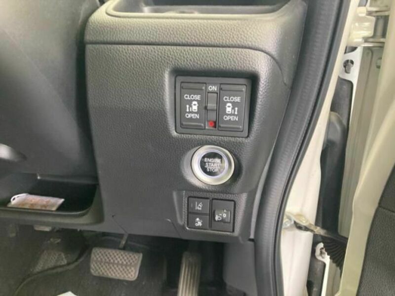 N BOX CUSTOM-15