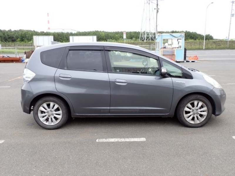 FIT HYBRID