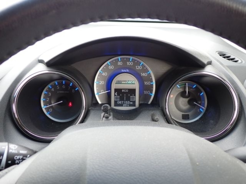 FIT HYBRID