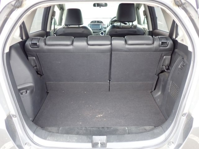 FIT HYBRID