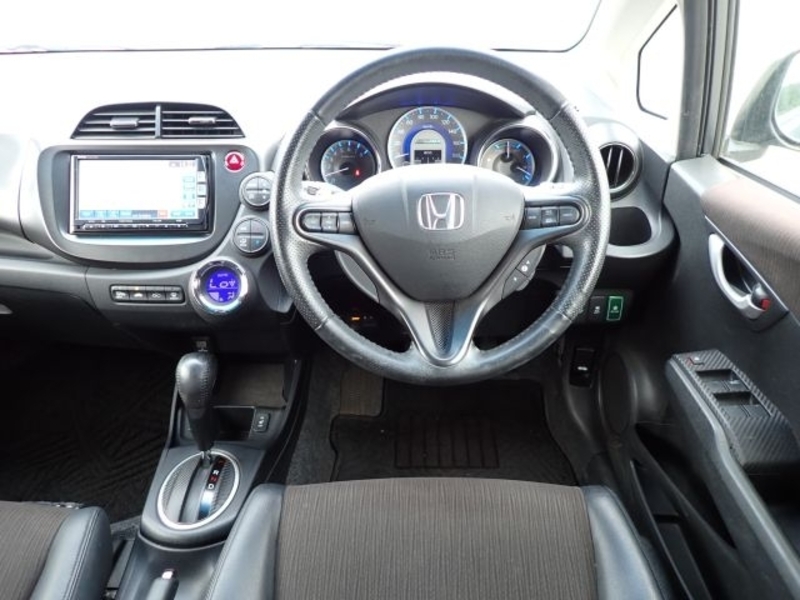 FIT HYBRID