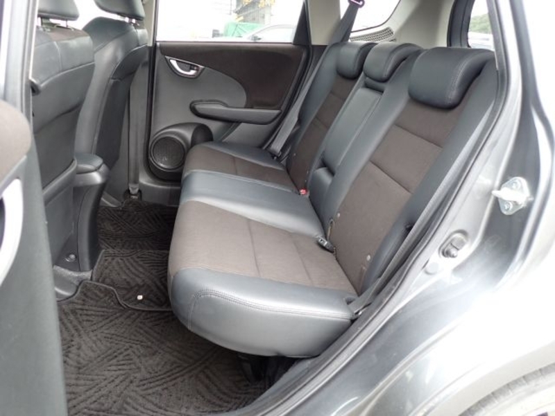 FIT HYBRID