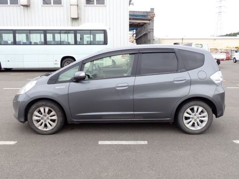 FIT HYBRID
