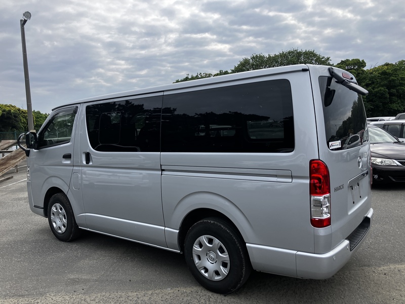 HIACE VAN