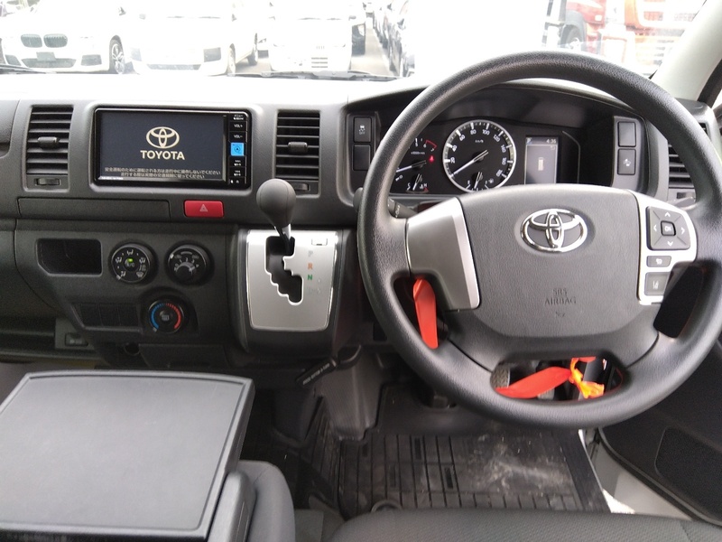 HIACE VAN