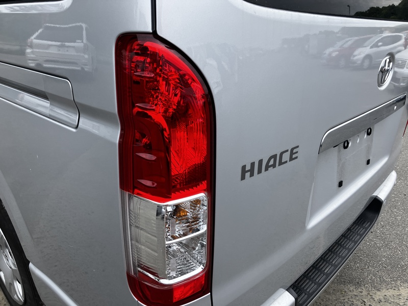 HIACE VAN
