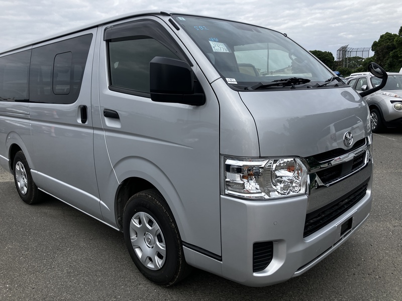 HIACE VAN